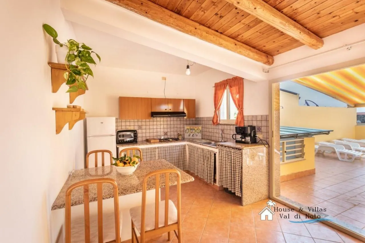 Апартаменты Sunny House Авола Италия